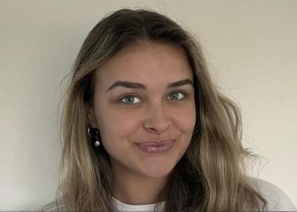 RGU student Kayla Sim smiling and looking at the camera